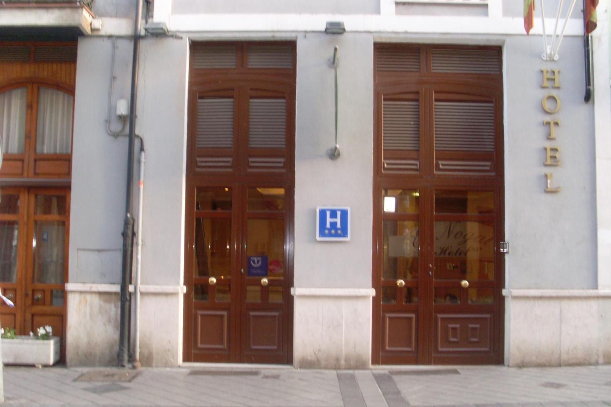Hotel El Nogal Valladolid Exterior photo