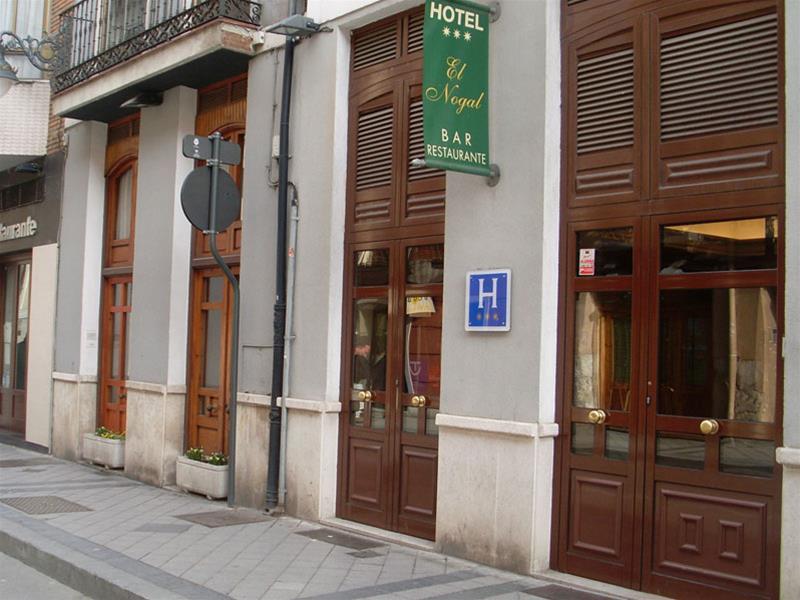 Hotel El Nogal Valladolid Exterior photo